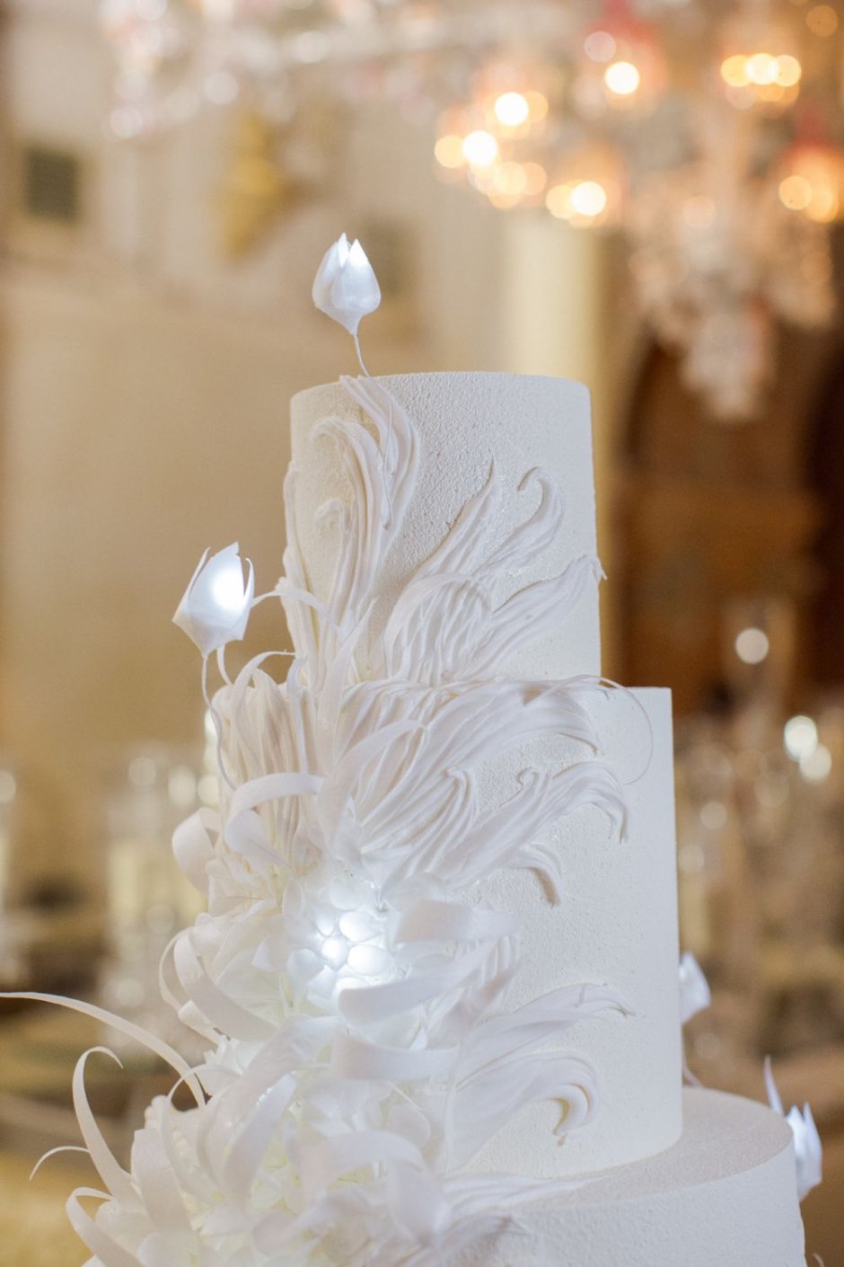 Свадебный торт светящийся