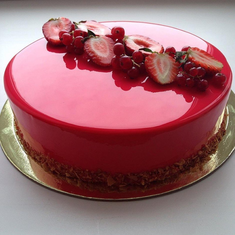 Муссовый торт красный бархат с зеркальной глазурью