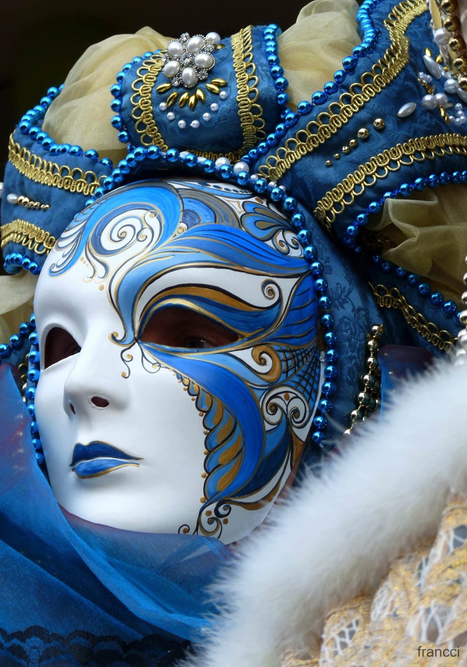 Венецкий карнавал маски