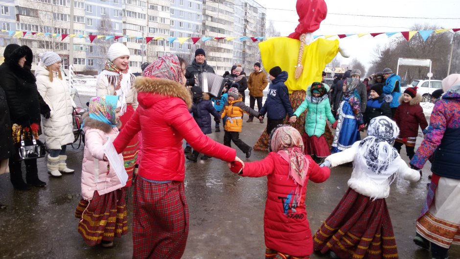 Прическа на Масленицу