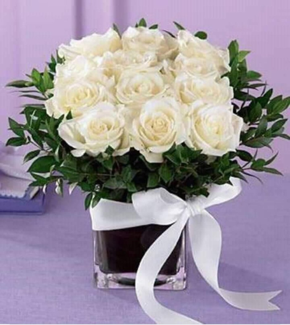 Поздравление с белыми розами