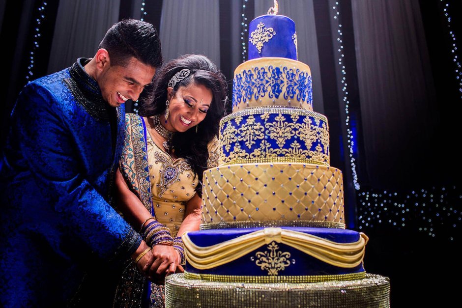 Свадебный торт в индийском стиле