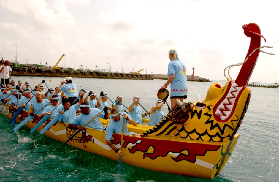25 Июня праздник драконьих лодок (Dragon Boat Festival)