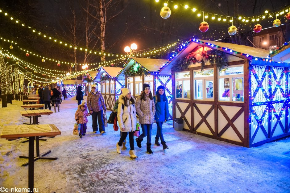 Ледовый городок 2021 в Екатеринбурге Екатеринбурге
