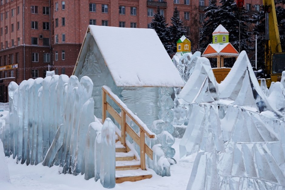 Ледовый городок в Екатеринбурге декабрь 2020