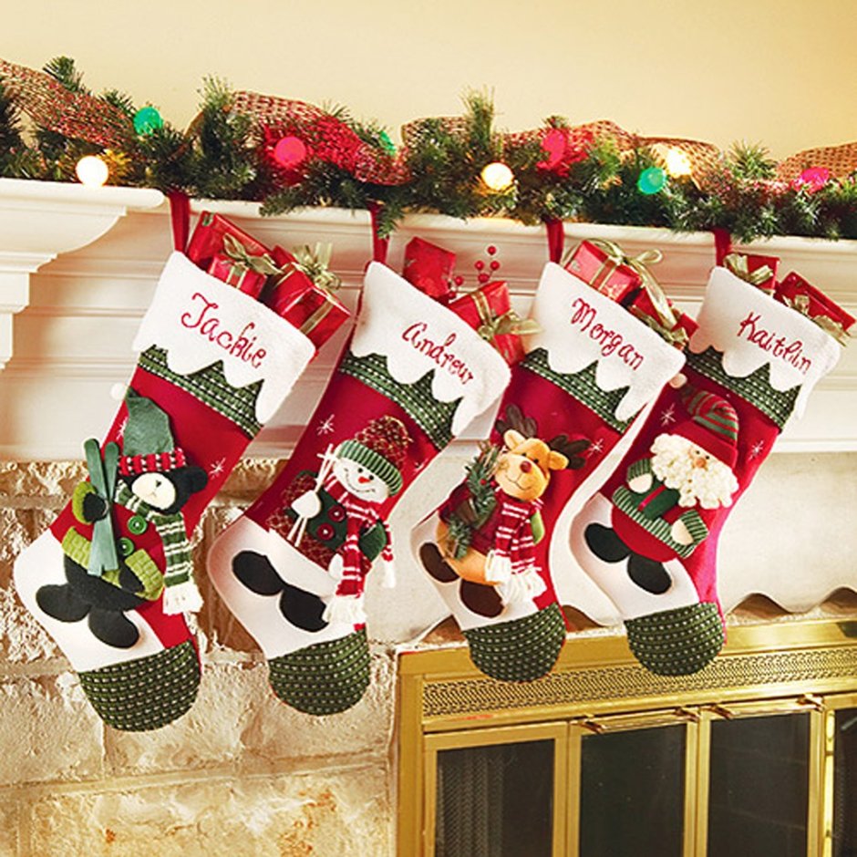 Вязаные новогодние носки для подарков