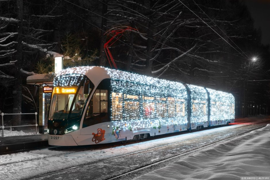 Новогодний трамвай Витязь-м