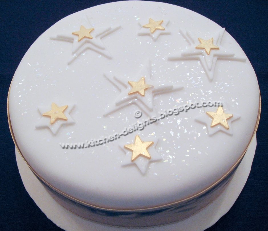 Торт мастичный со звездами