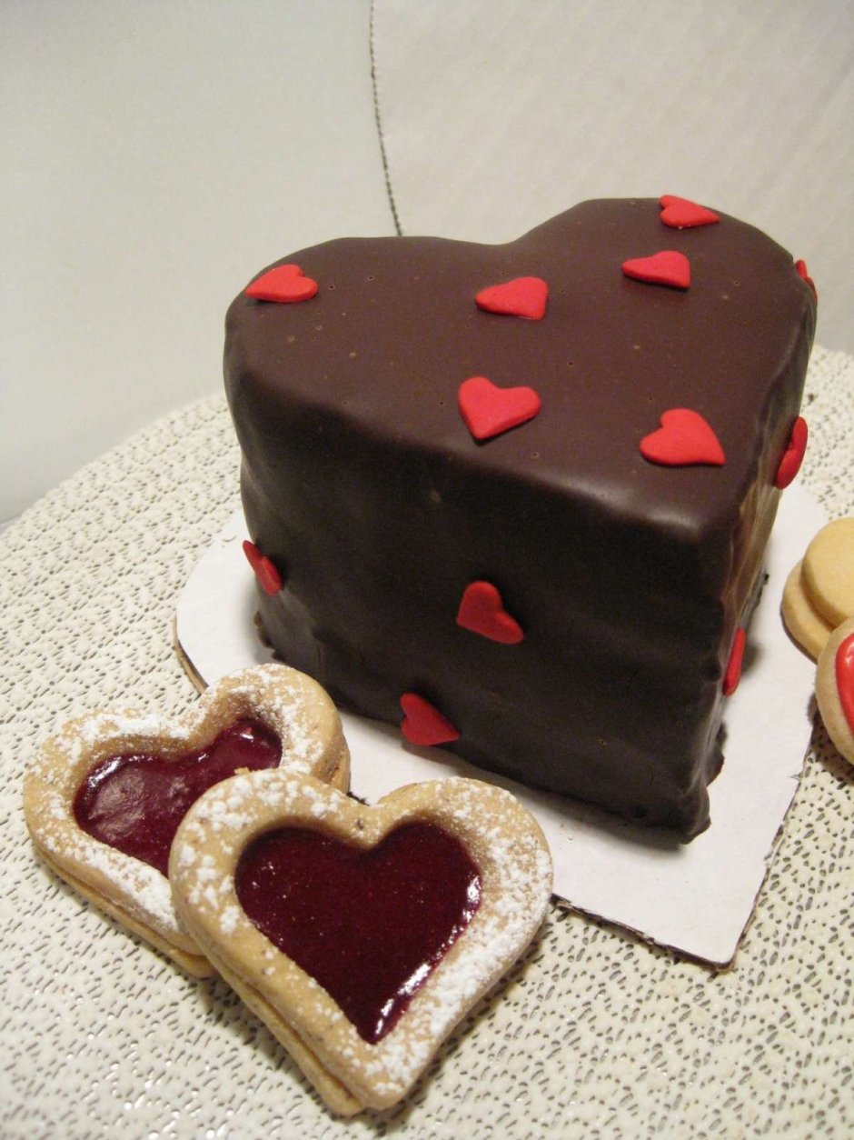 Тортик в форме сердца маленький