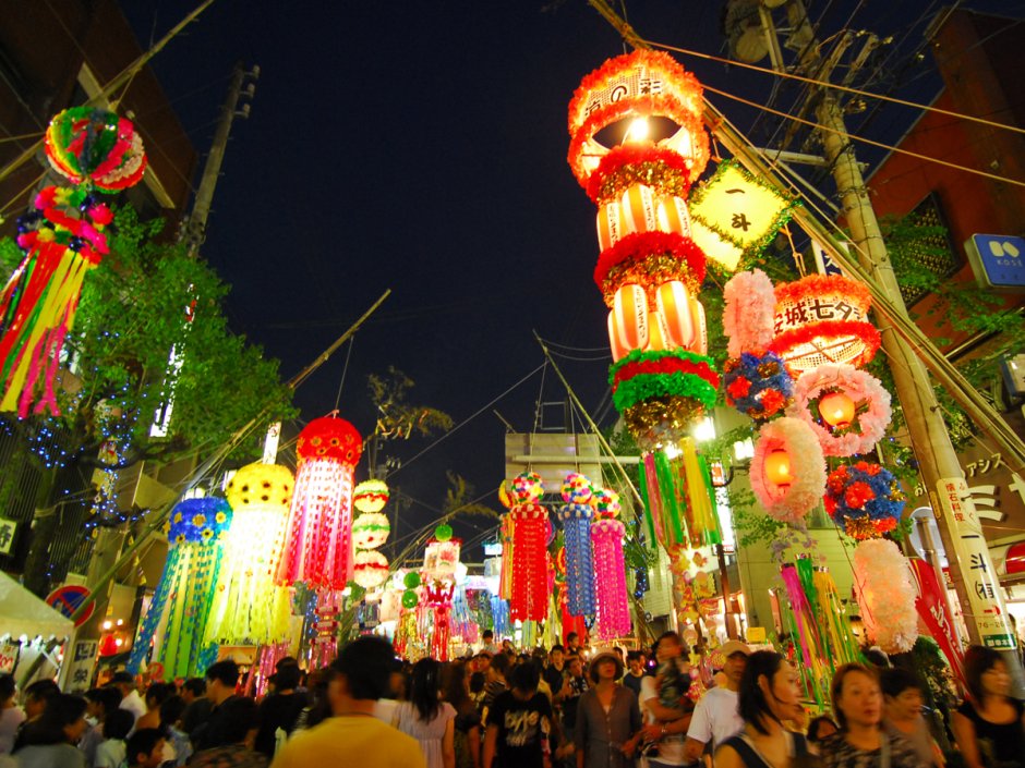 Фестиваль Танабата фонарики
