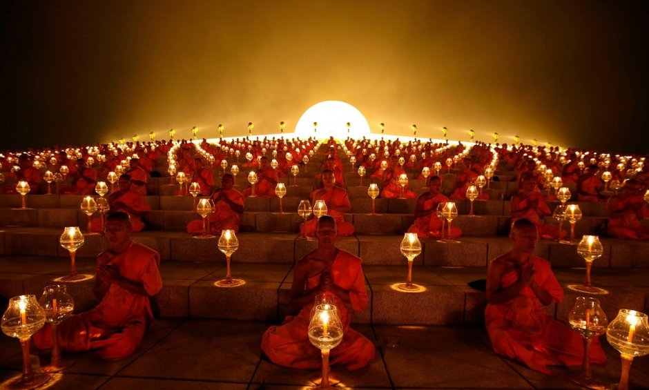 Свечи в буддистском храме