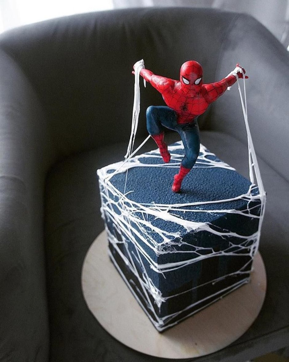 Торт человек паук Пинтерест