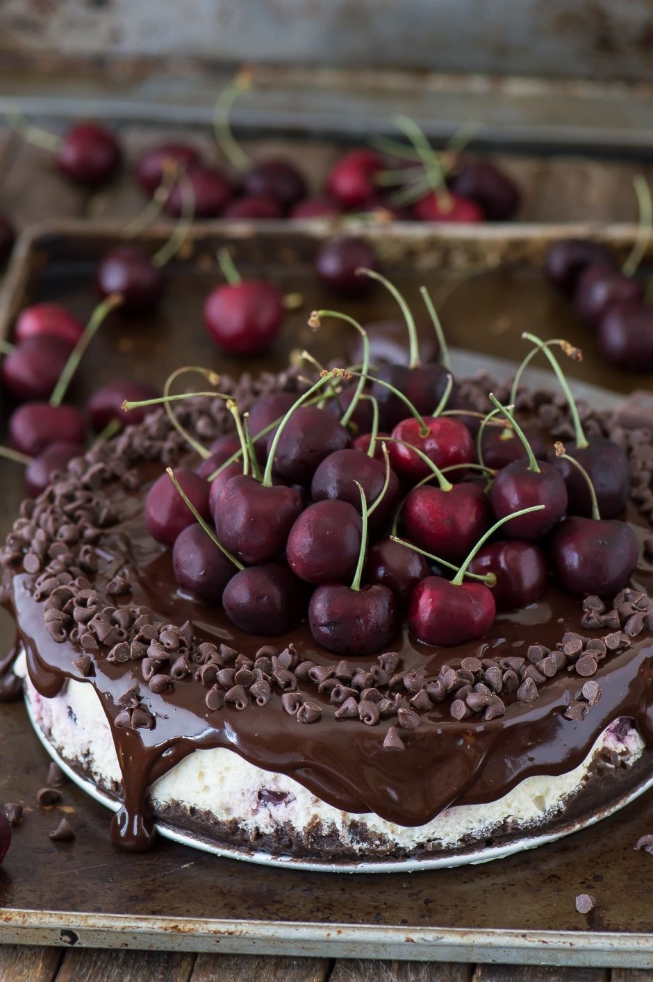 Торт шоколадно вишневый чизкейк