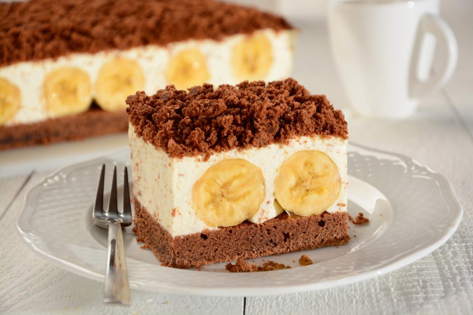 Бисквитный торт с бананово шоколадный