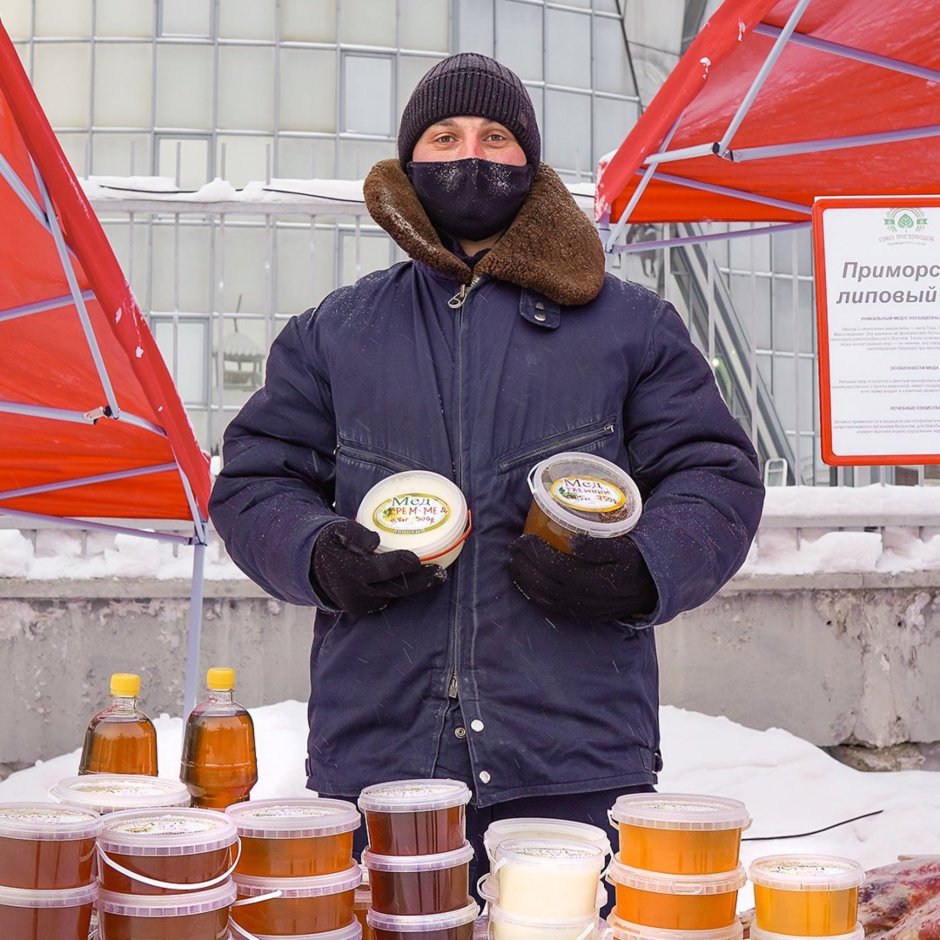 В Кызыле стартовала Новогодняя ярмарка