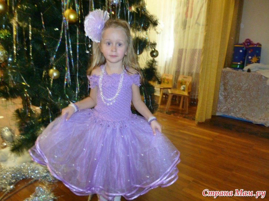 Платье на новый год в садик 4 года девочке Бусинка