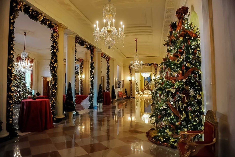 Мелания Трамп украсила белый дом к Рождеству
