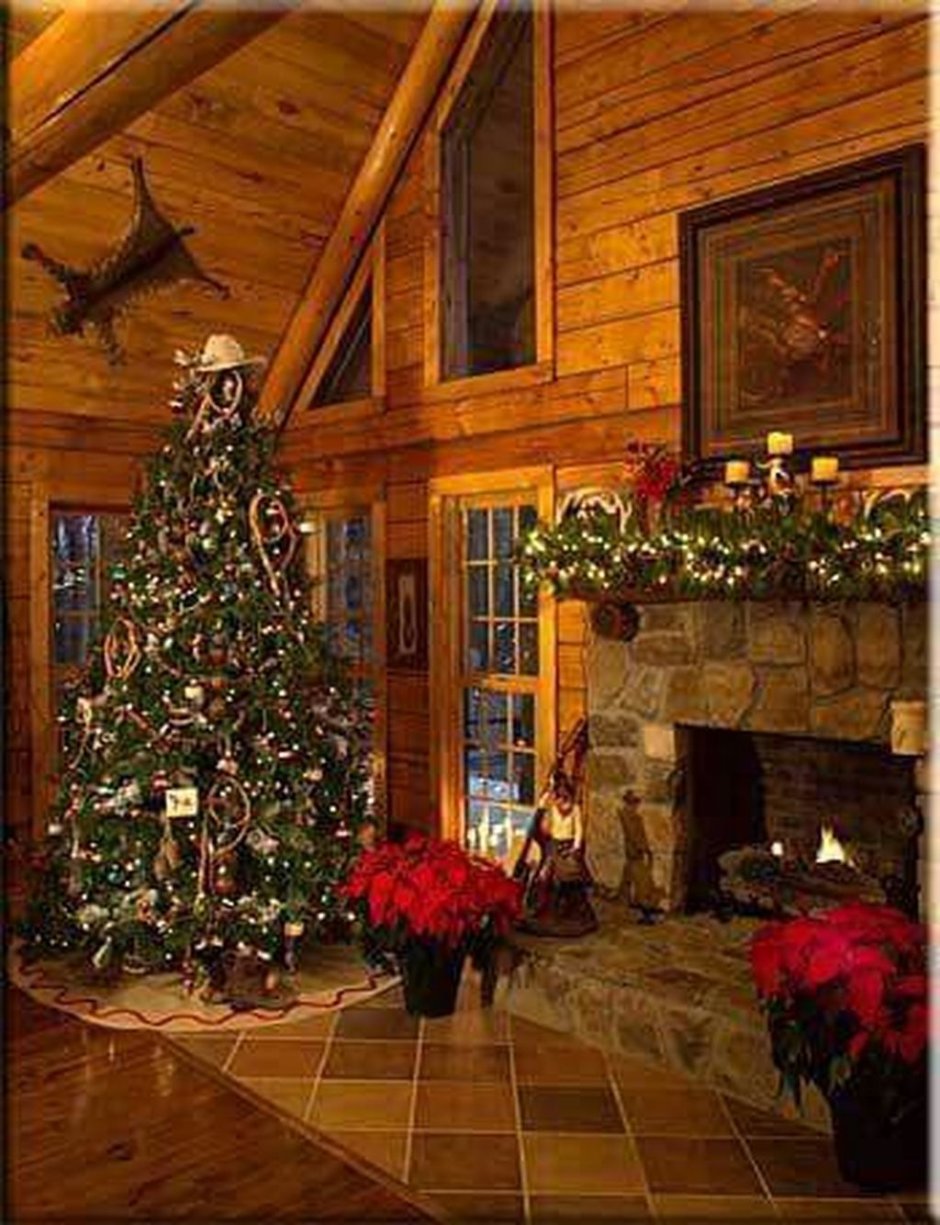 Новогодняя елка в деревянном доме