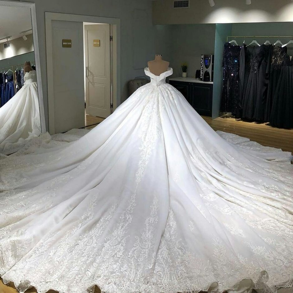 Валдрин Сахити платья Свадебные