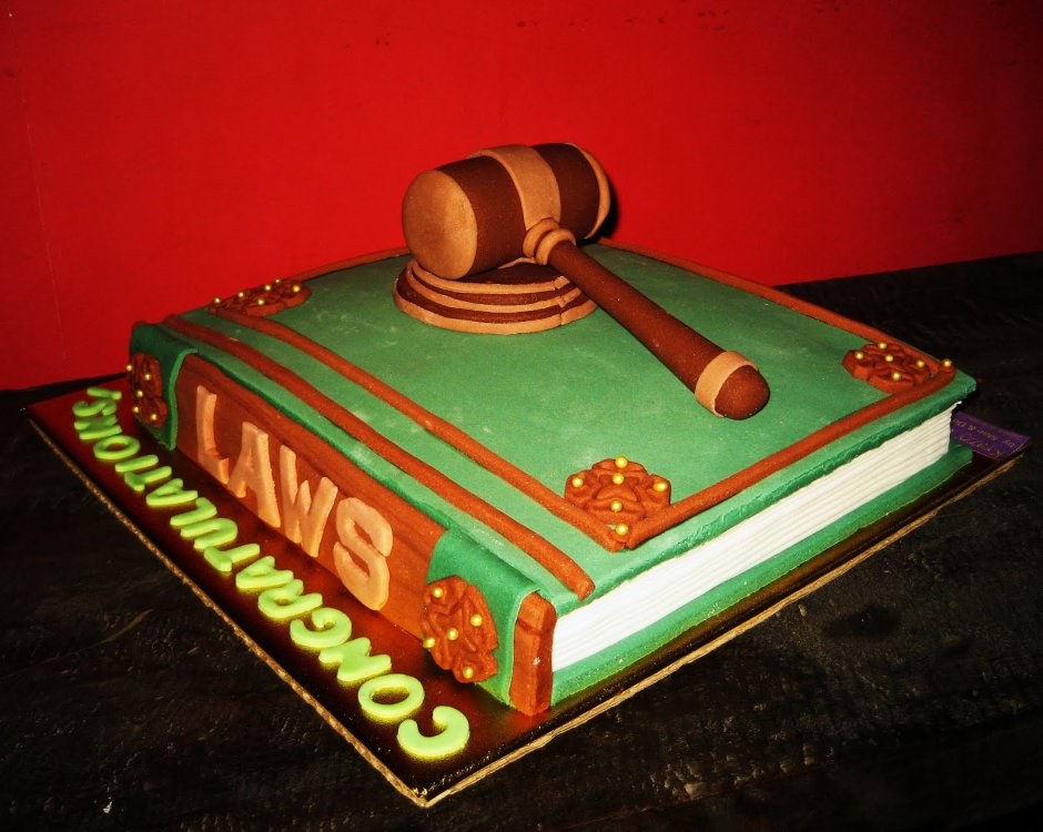 Украшение торта для судьи