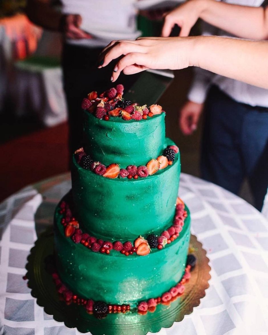 Красно зеленый торт
