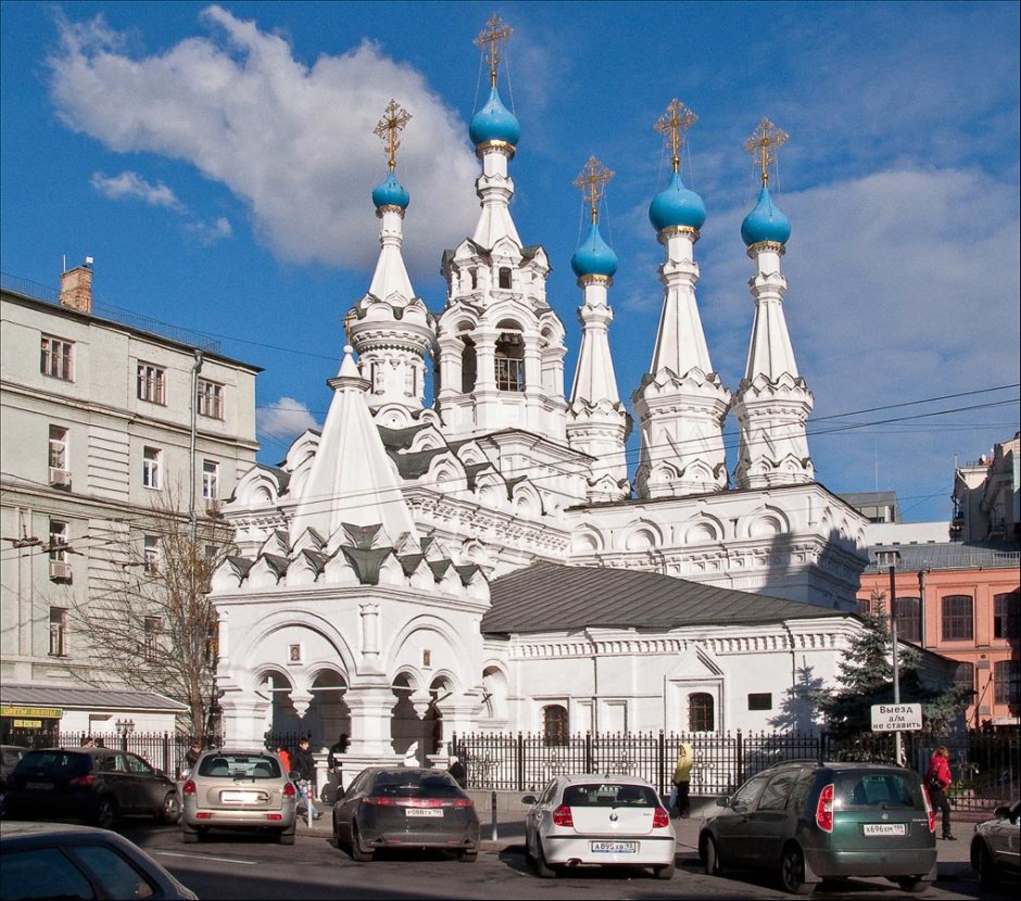 Храм Рождества Богородицы в Путинках