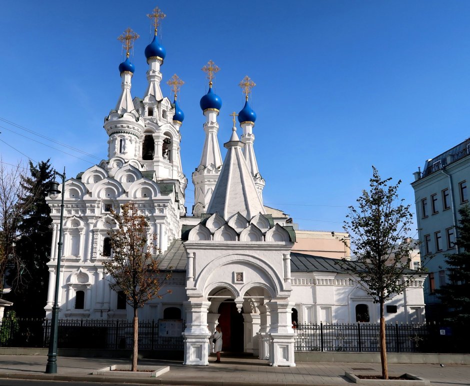 Белый храм православный Москв