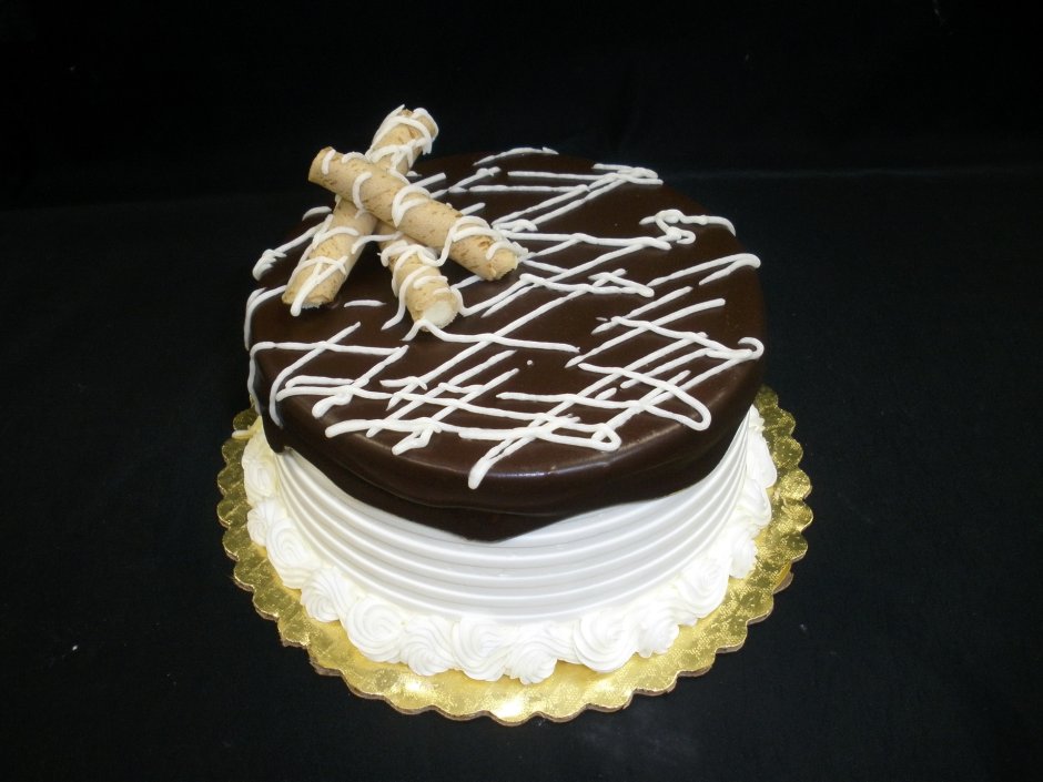 Декор торта с черникой и шоколадом