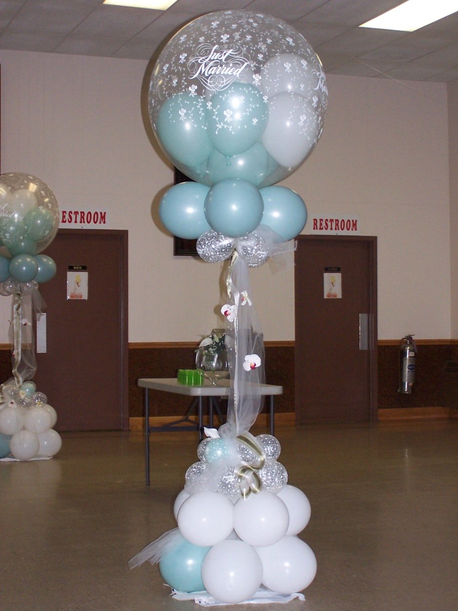 Фонтаны из воздушных шаров на свадьбу