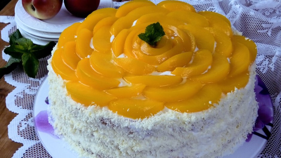 Украсить торт персиками консервированными