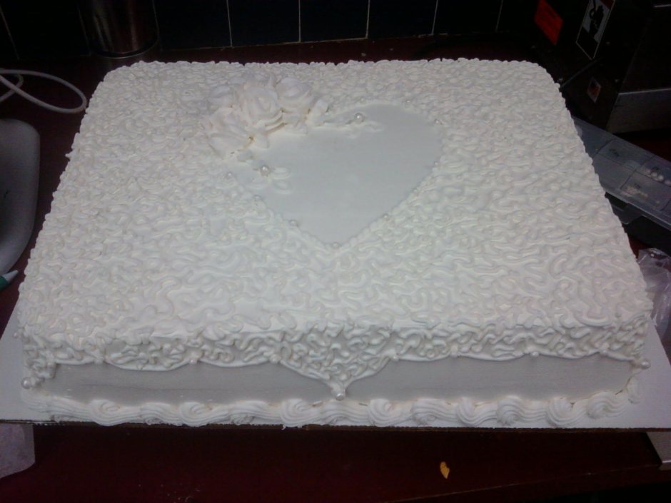 Белый квадратный торт для мужчины
