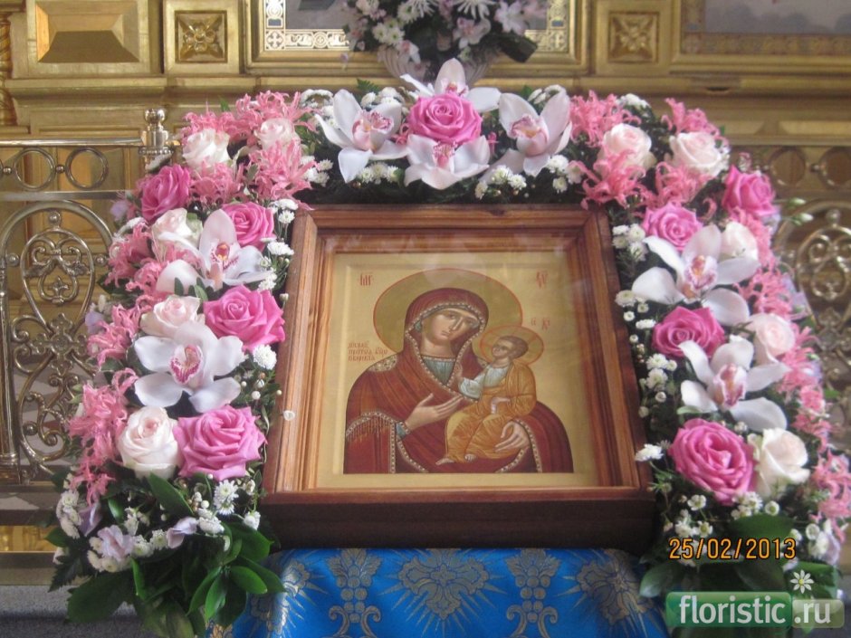 Иверская икона Божией матери Храмовая флористика