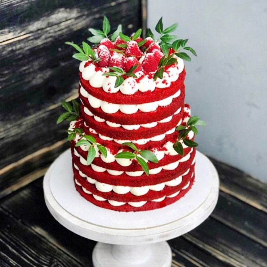Свадебный торт красный бархат трехъярусный