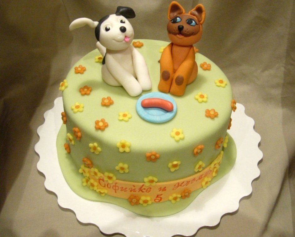 Торт с кошкой и собакой