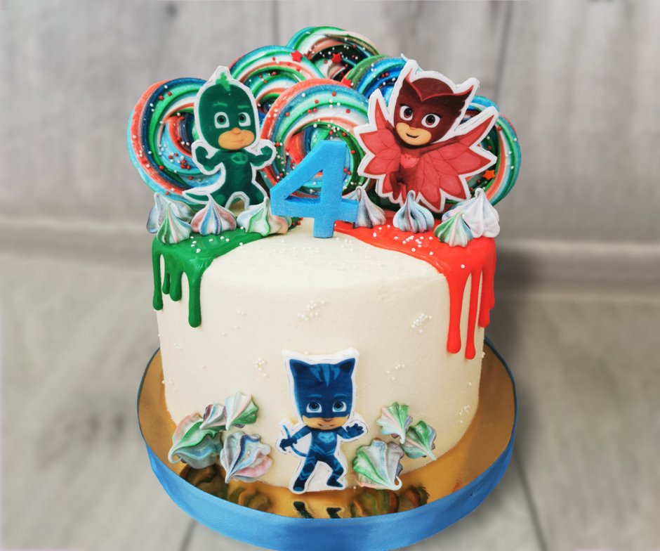 Торт с мультяшными героями