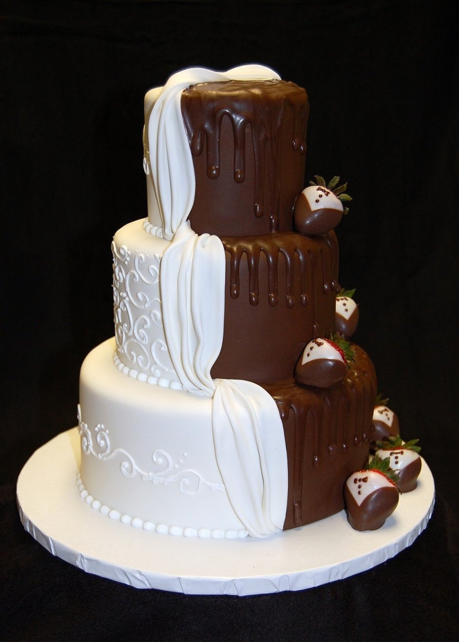 Свадебный торт бело шоколадный