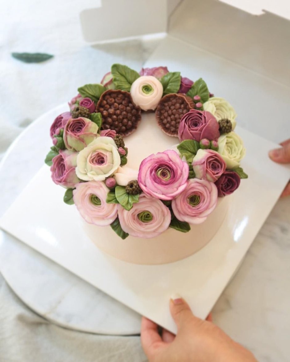 Декор торта цветами из пластичного шоколада