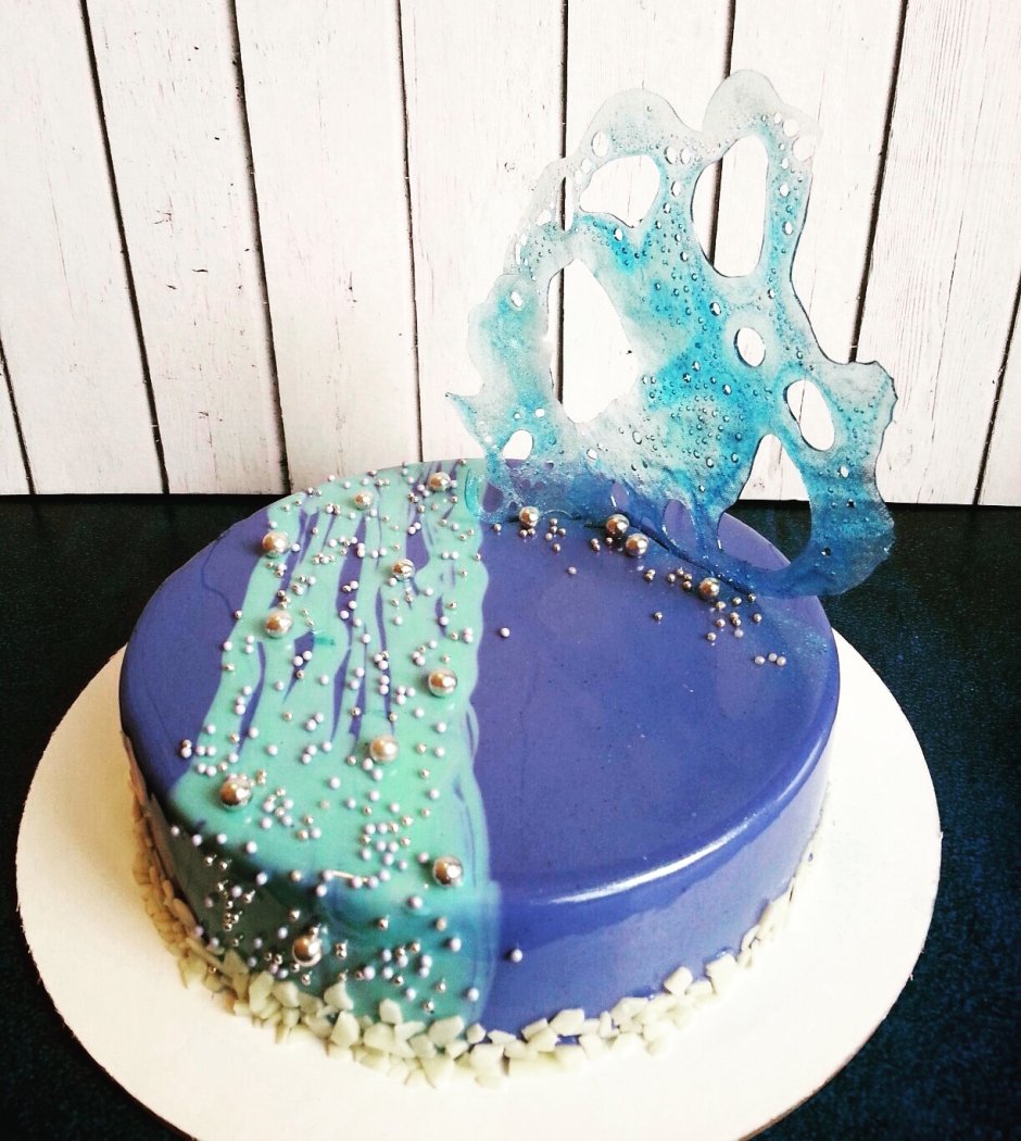 Торт голубой зеркальный