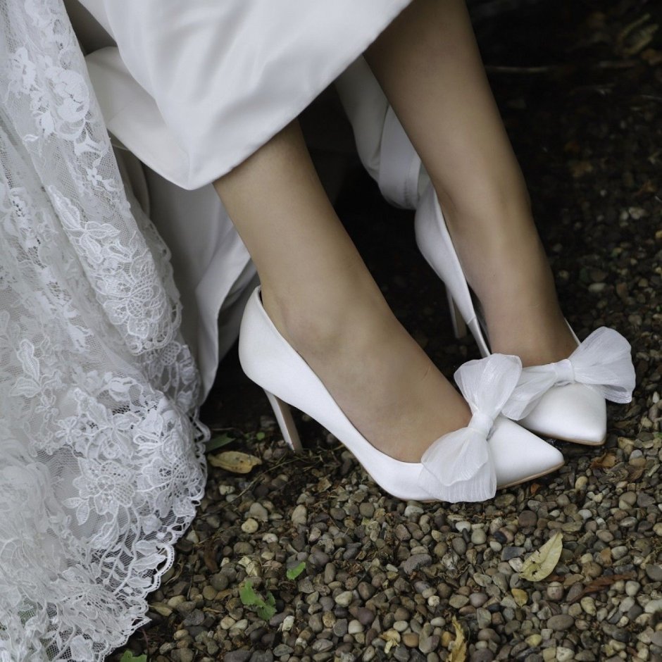 Свадебные босоножки без каблука