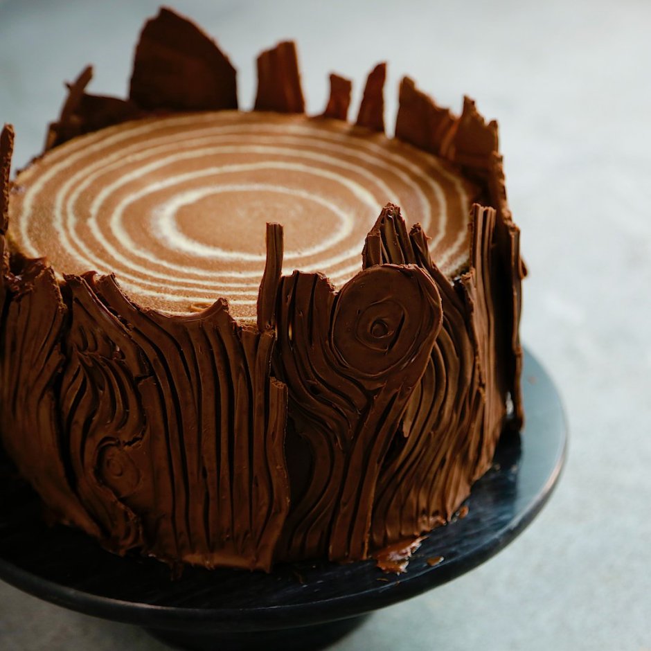 Шоколадный торт Сникерс