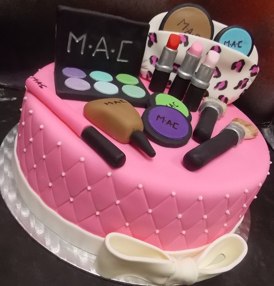 Торт для визажиста на день рождения
