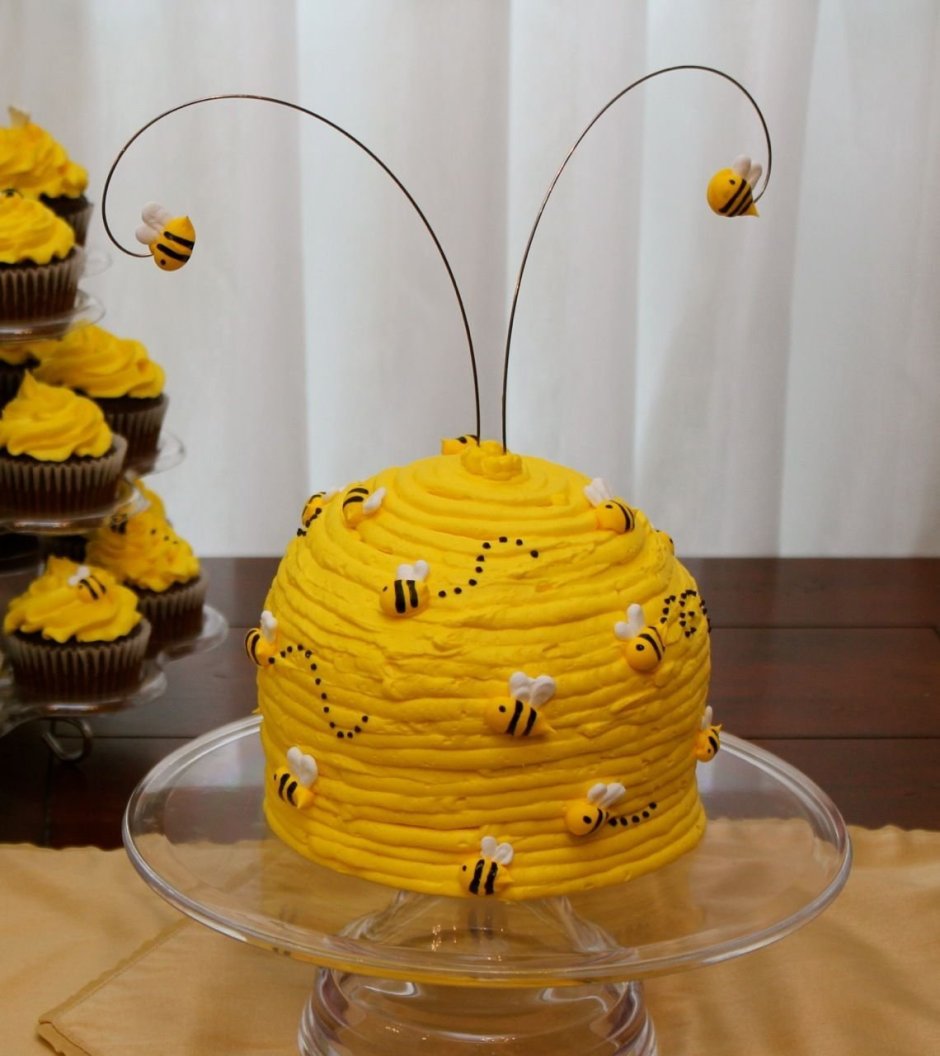 Торт медовик для пчеловода