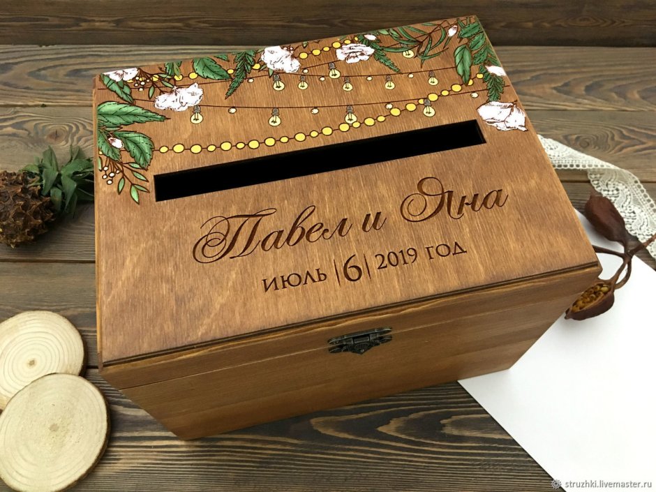 Деревянная коробочка для денег