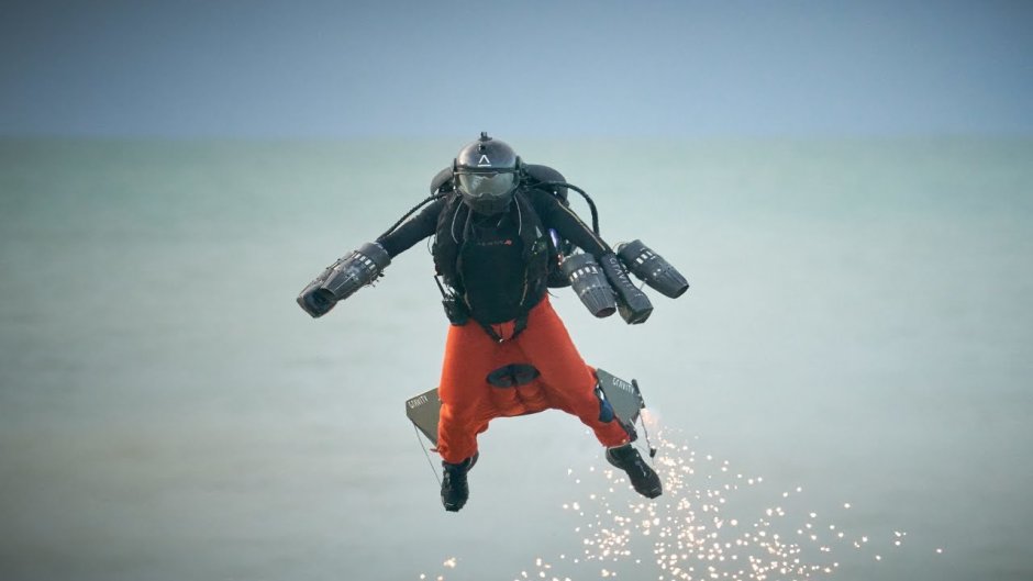 Реактивный ранец Gravity Jet Suit