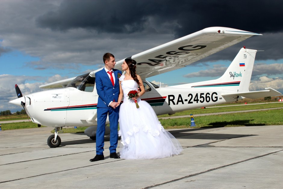 Свадебный самолет