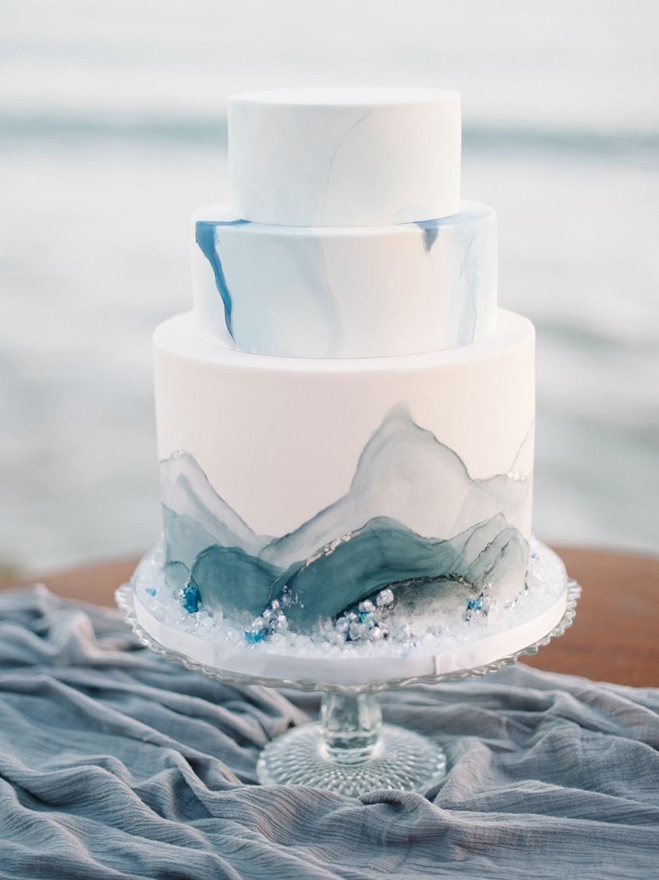 Свадебный торт в голубых оттенках