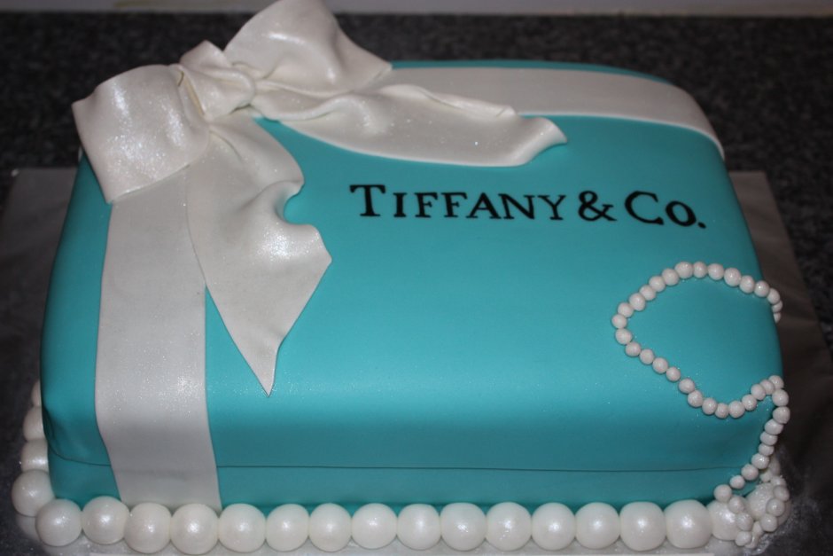 Торт 19 лет Tiffany & co