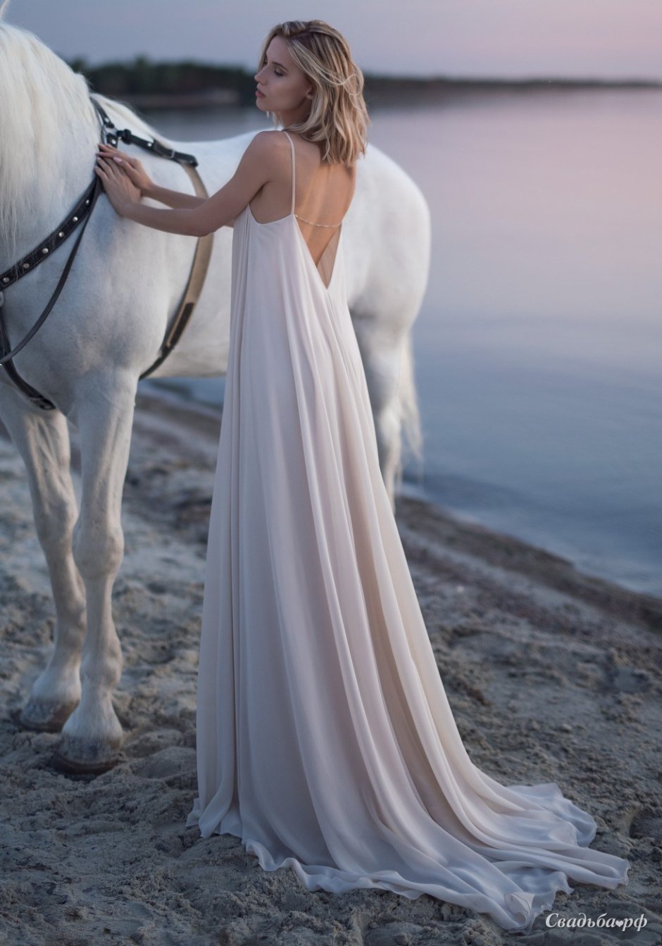 Романтическая фотосессия на лошадях