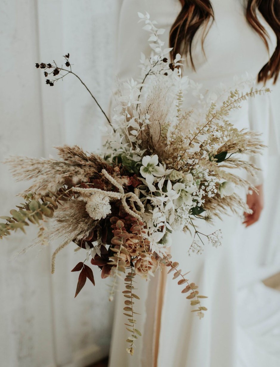 Букет невесты с сухоцветами в стиле бохо