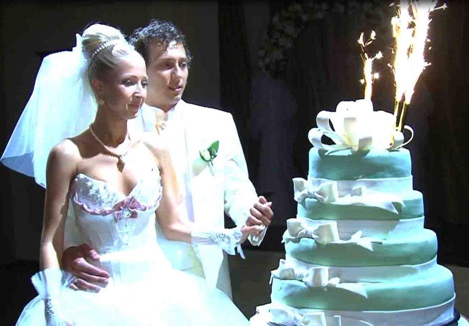 Свадебный торт-фонтан.